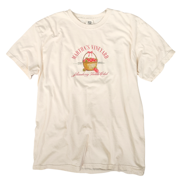 Strawberry Shirt Comfort Colors Summer Fall Strawberry Fields Tshirt Cottagecore Aesthetic Retro Garden Farmers Market Shirt Oversized Shirt