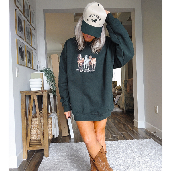 Introducing our Horse Sweatshirt, the perfect gift for any horse lover! This 90s Vintage Western Style sweatshirt embodies the Boho Ranch Retro vibe with its trendy Equestrian Crewneck design. Size up for an oversized fit and stay cozy with this cute and retro cowgirl sweatshirt.