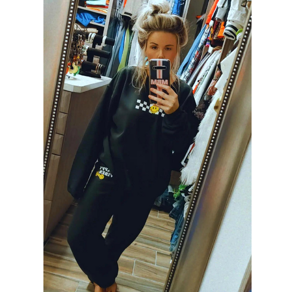Smiley Face Checkerboard Happy Vibes Only Oversized Crewneck Sweatshirt