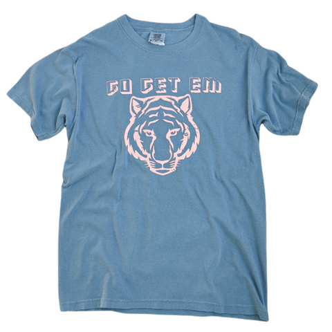 Distressed Go Get Em Tiger Graphic T-Shirt.